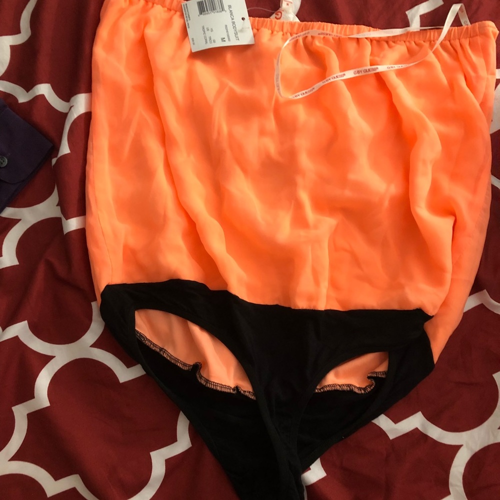 G by Guess bodysuit top sz M New with Tags